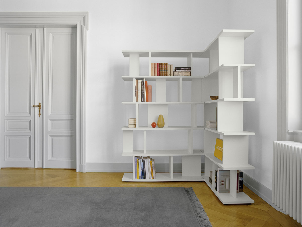 E15 Arie Bookcase