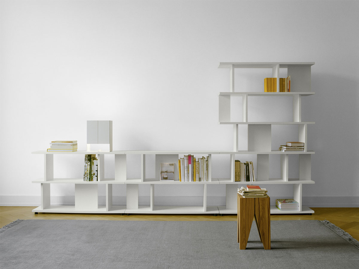 E15 Arie Bookcase