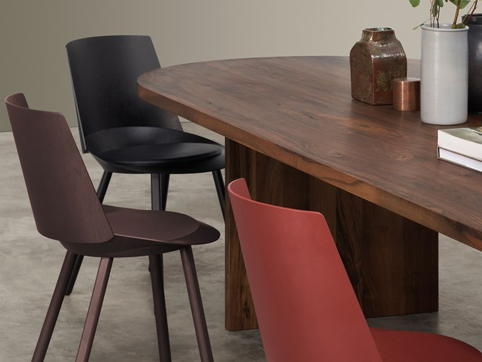 E15 Ashida Table