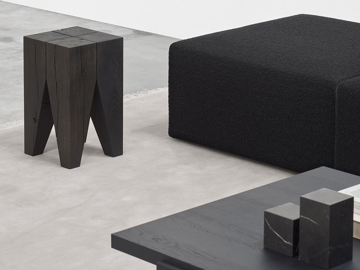 E15 Backenzahn Stool Black Oak 25th Anniversary Edition