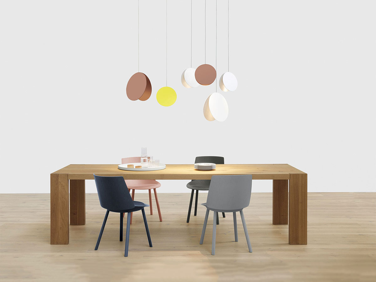 E15 Bigfoottm Table