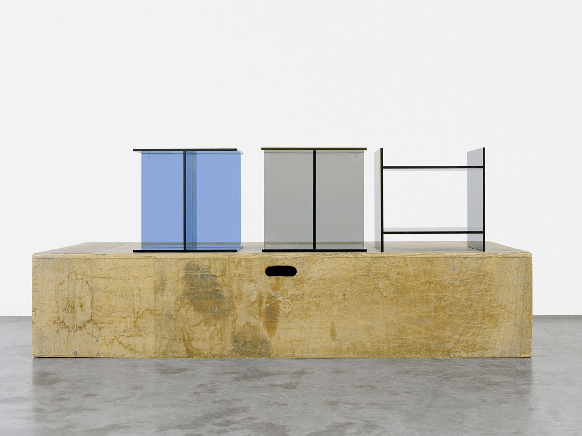 E15 Drei Side Table