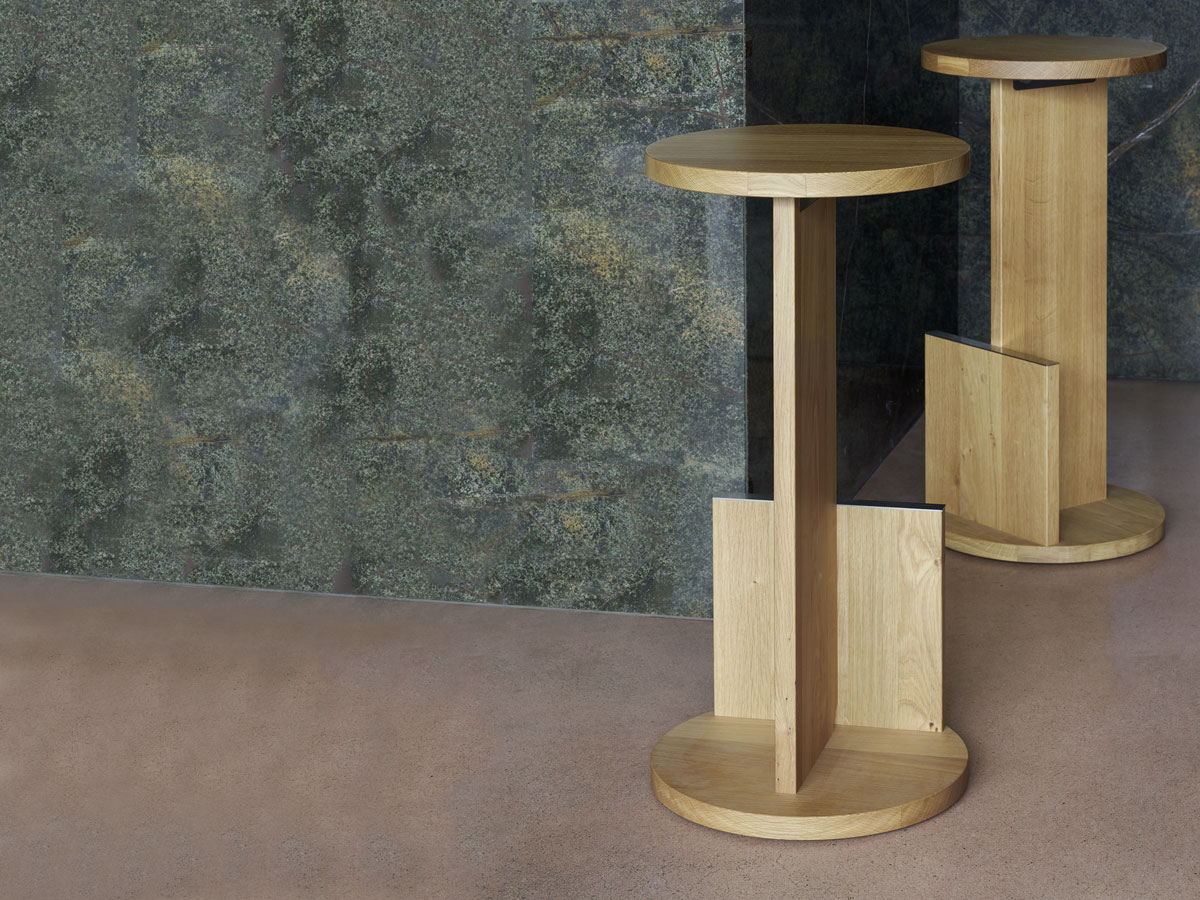 E15 Dt01 Tank Stool