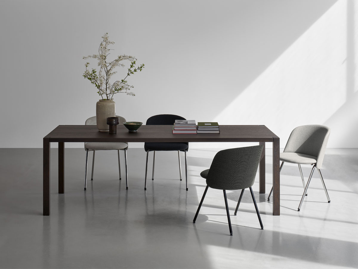 E15 Either Chair