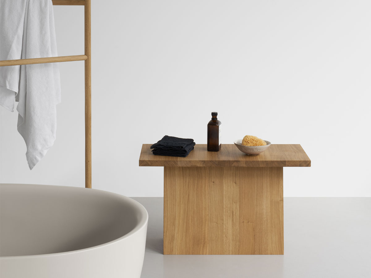 E15 Ek03 Bench