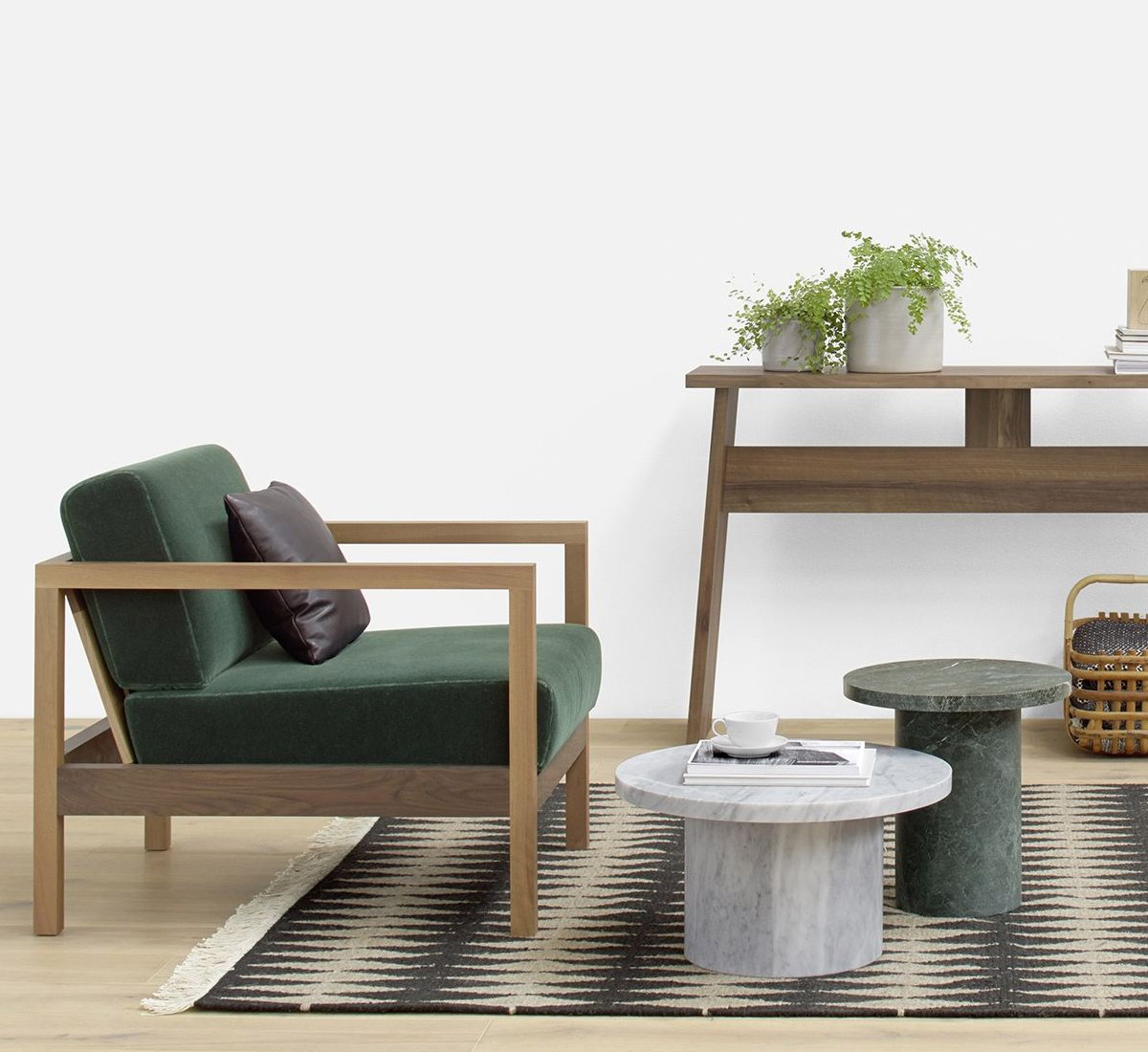 E15 Enoki Migoto Side Table