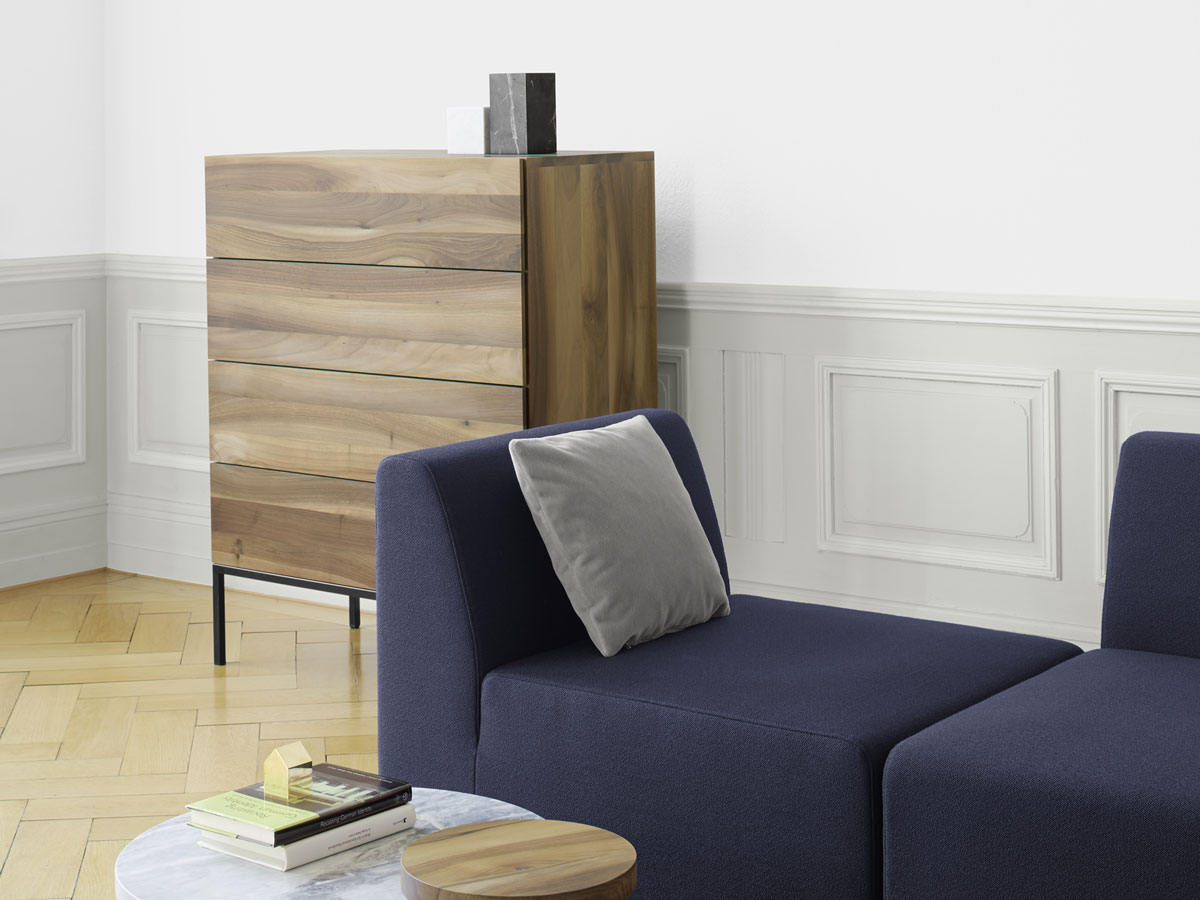 E15 Fatima Dresser
