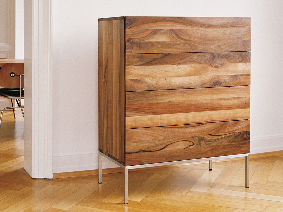E15 Fatima Dresser