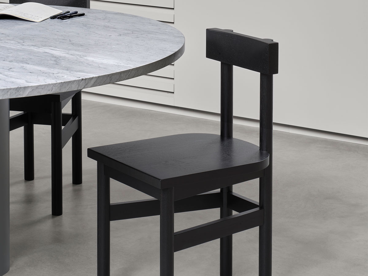 E15 Gamar Chair