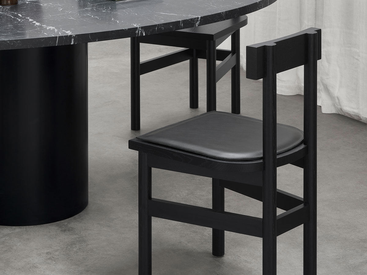 E15 Gamar Chair