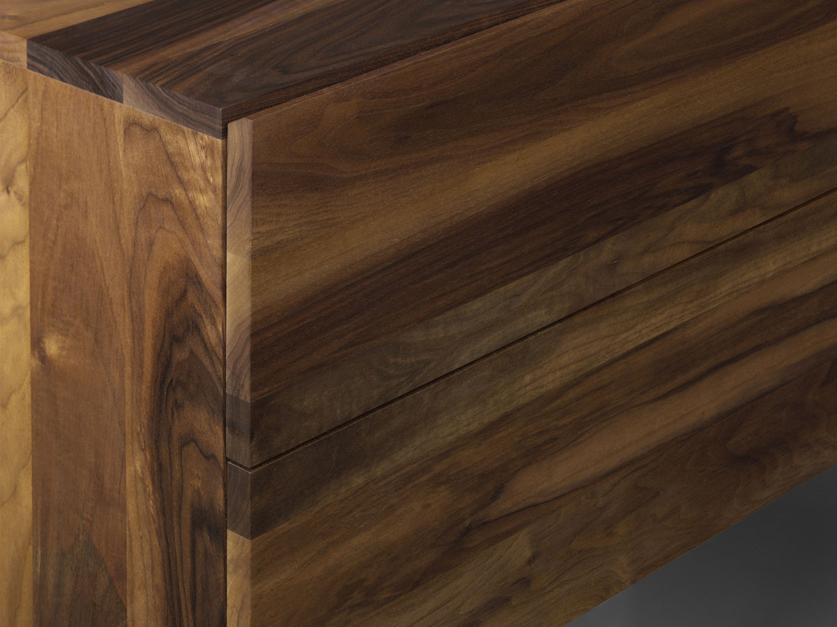 E15 Mahnaz Chest Of Drawers