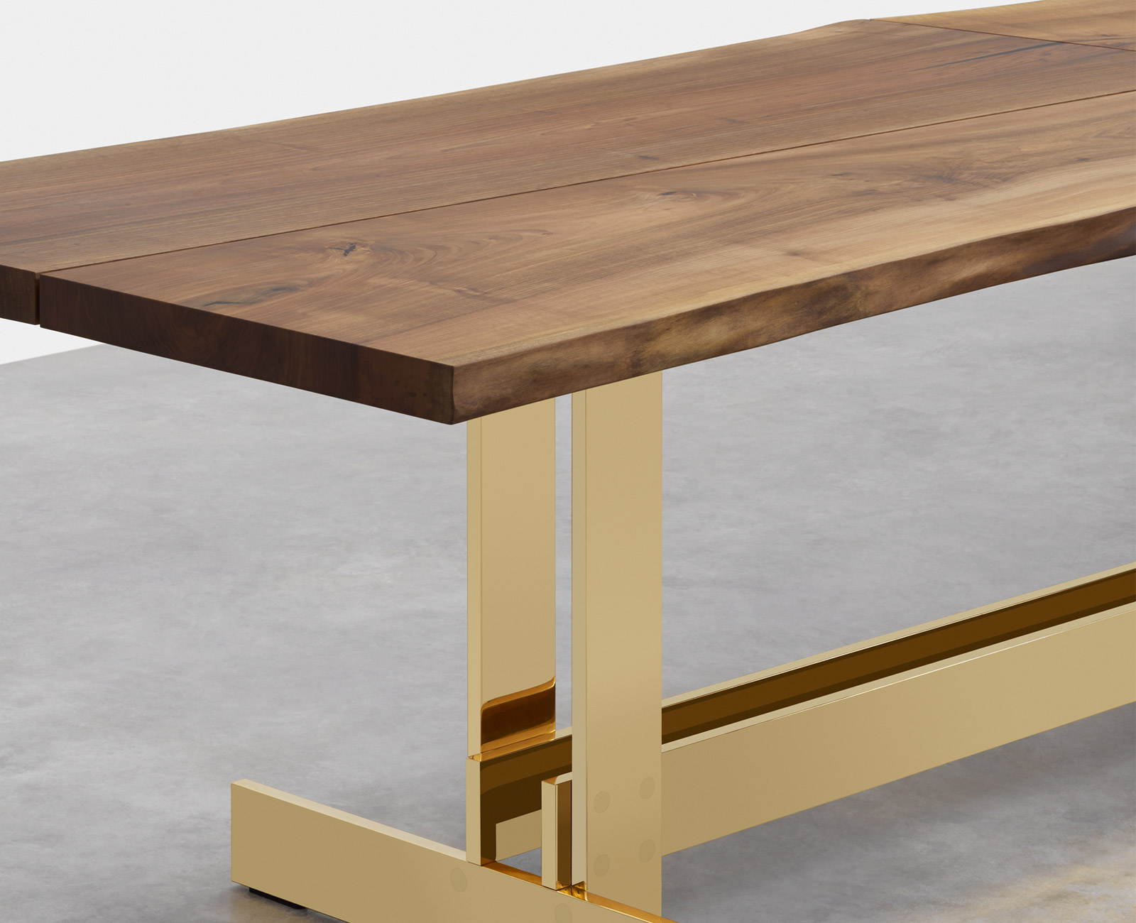 E15 Trunk Ii Table