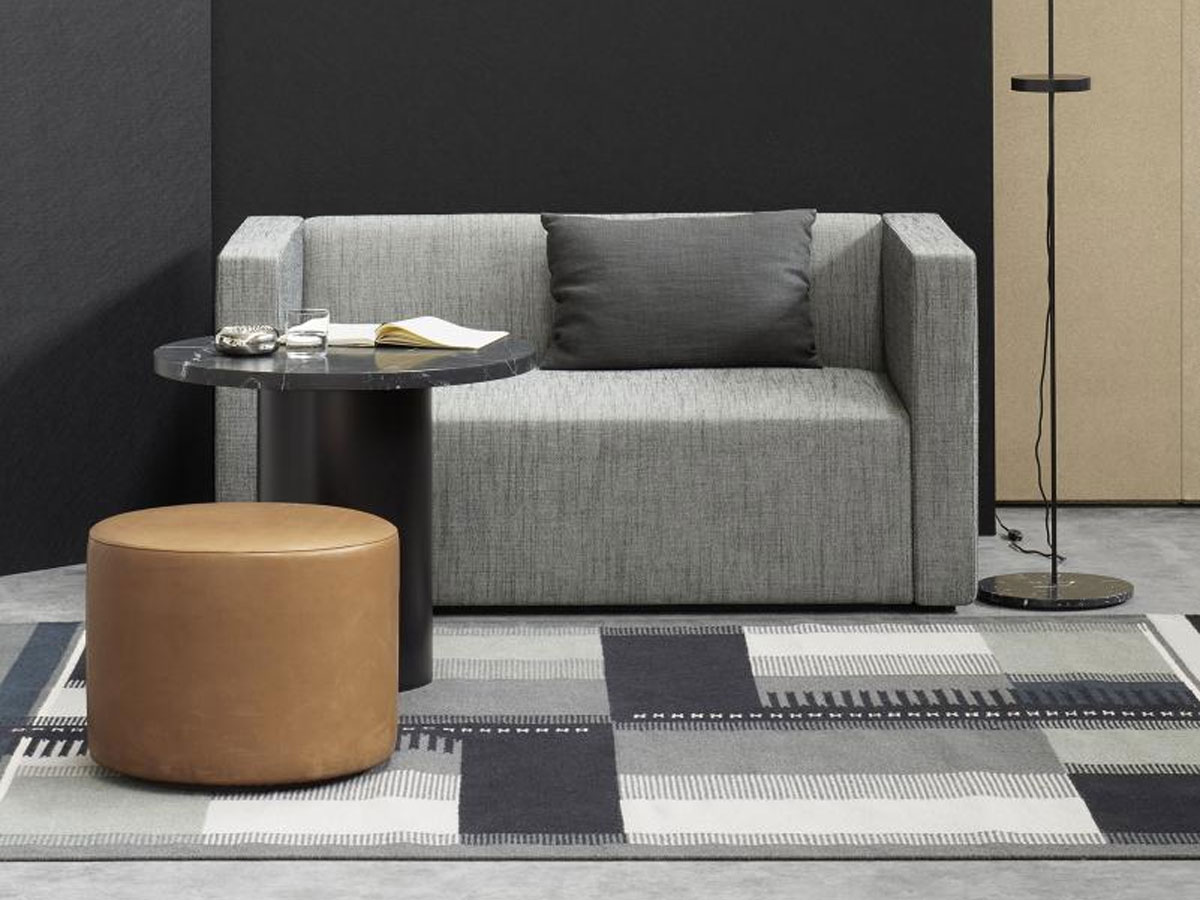 E15 Zet Rug