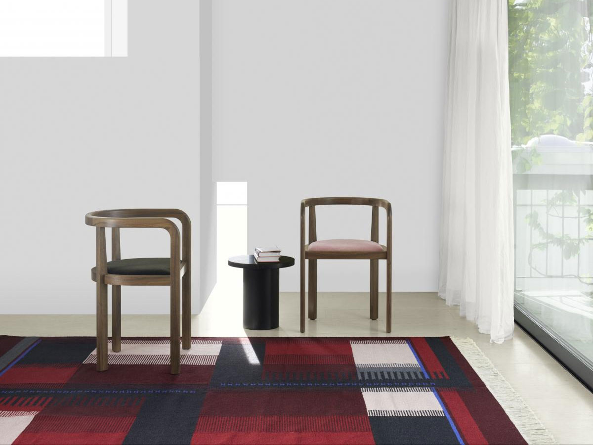 E15 Zet Rug
