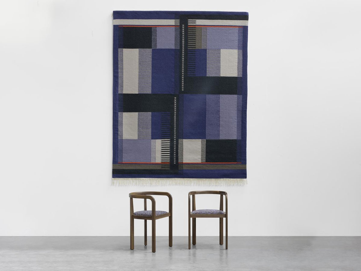 E15 Zet Rug