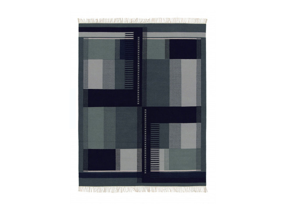 E15 Zet Rug