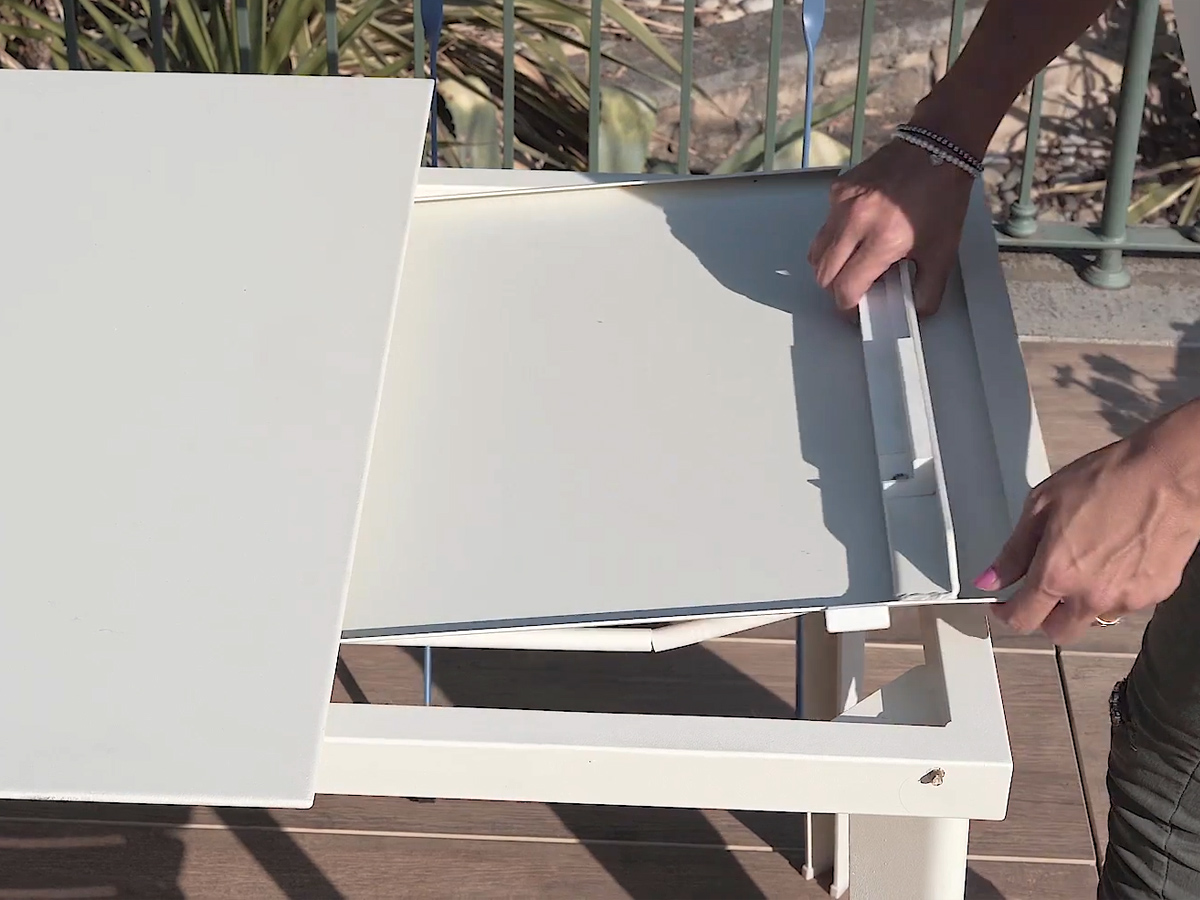 Emu Balcony Extensible Table White