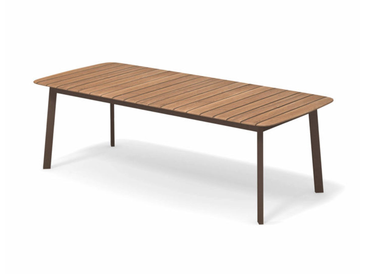 Emu Shine Table Teak