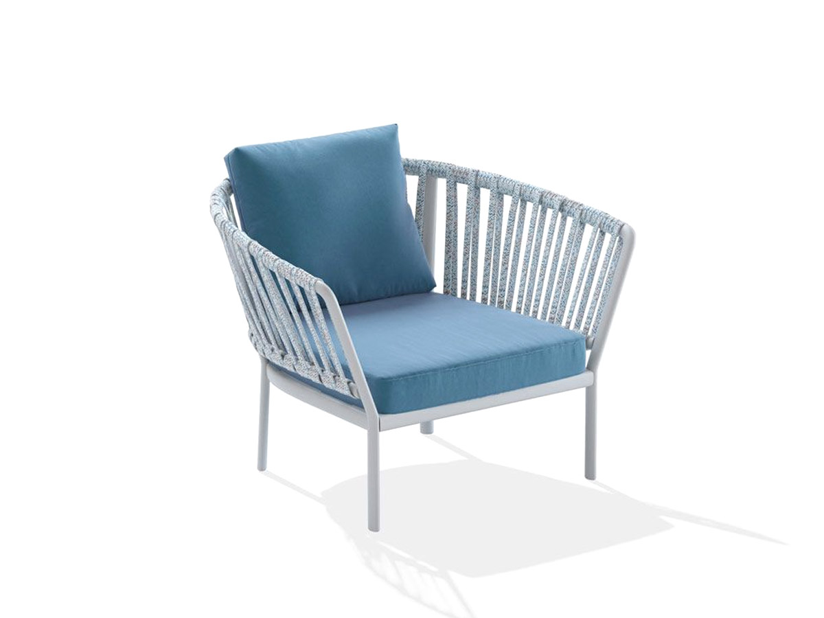 Fast Ria Armchair