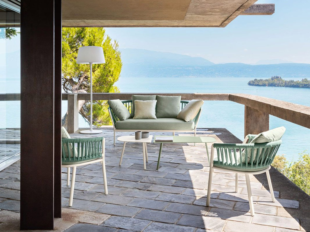 Fast Ria Lounge Armchair