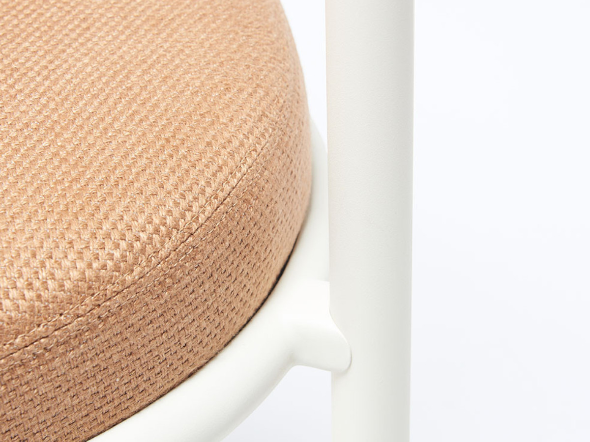 Fast Roe Chair With Cylindrical Cushions Outdoor