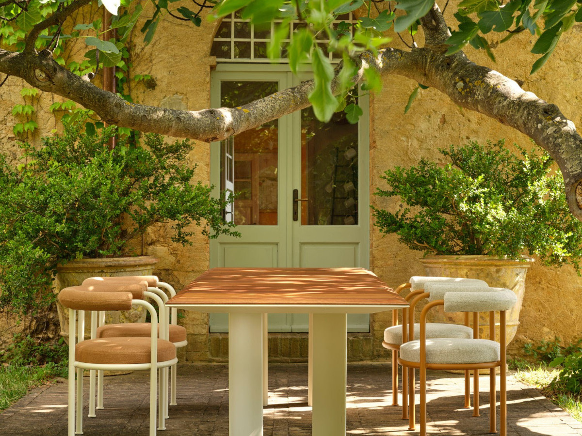 Fast Roe Chair With Cylindrical Cushions Outdoor