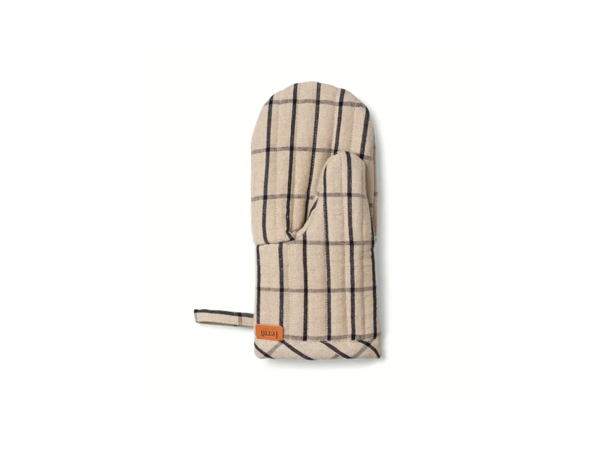 Ferm Living Hale Oven Mitt-Sand/Black