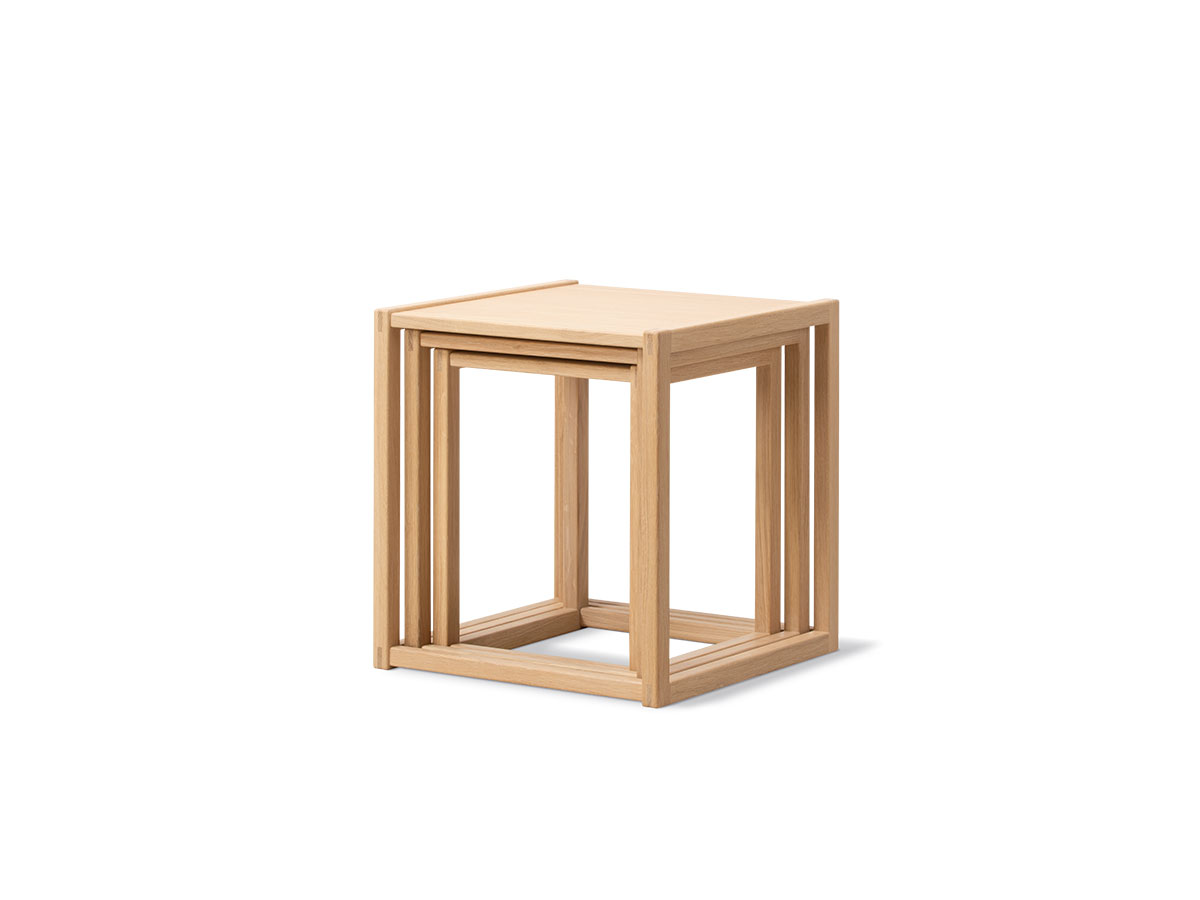 Fredericia Bm375 Nesting Table