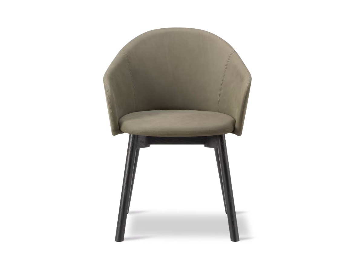 Fredericia Gomo Armchair Wood Base