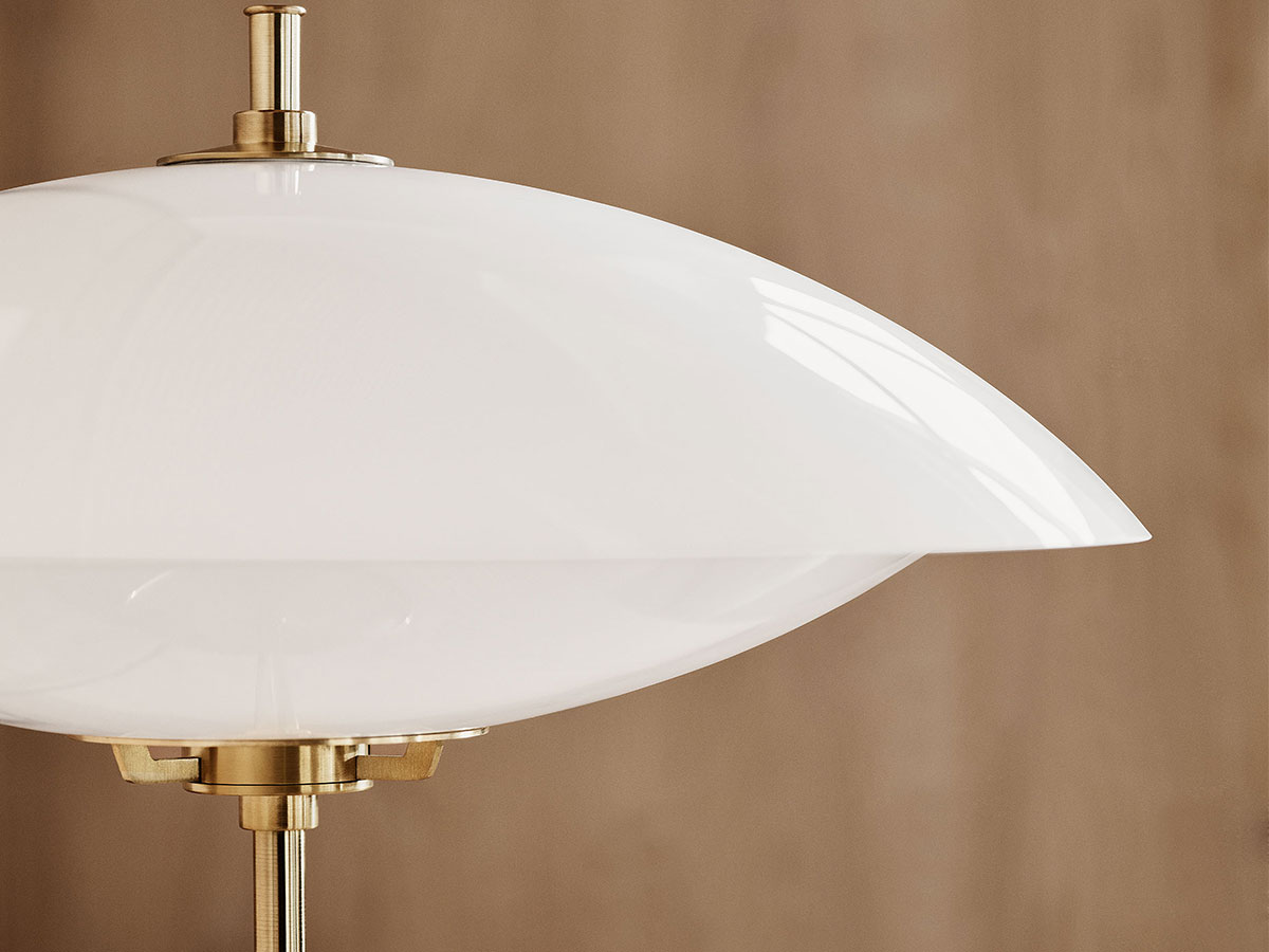 Fritz Hansen Clam Table Lamp