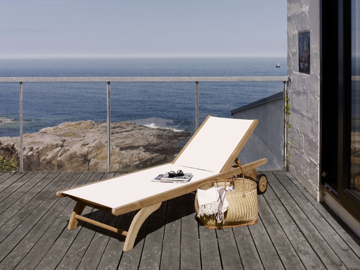 Fritz Hansen Columbus Sunbed