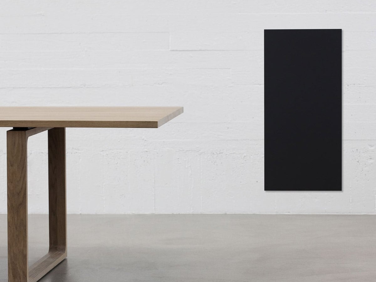 Fritz Hansen Essay Table