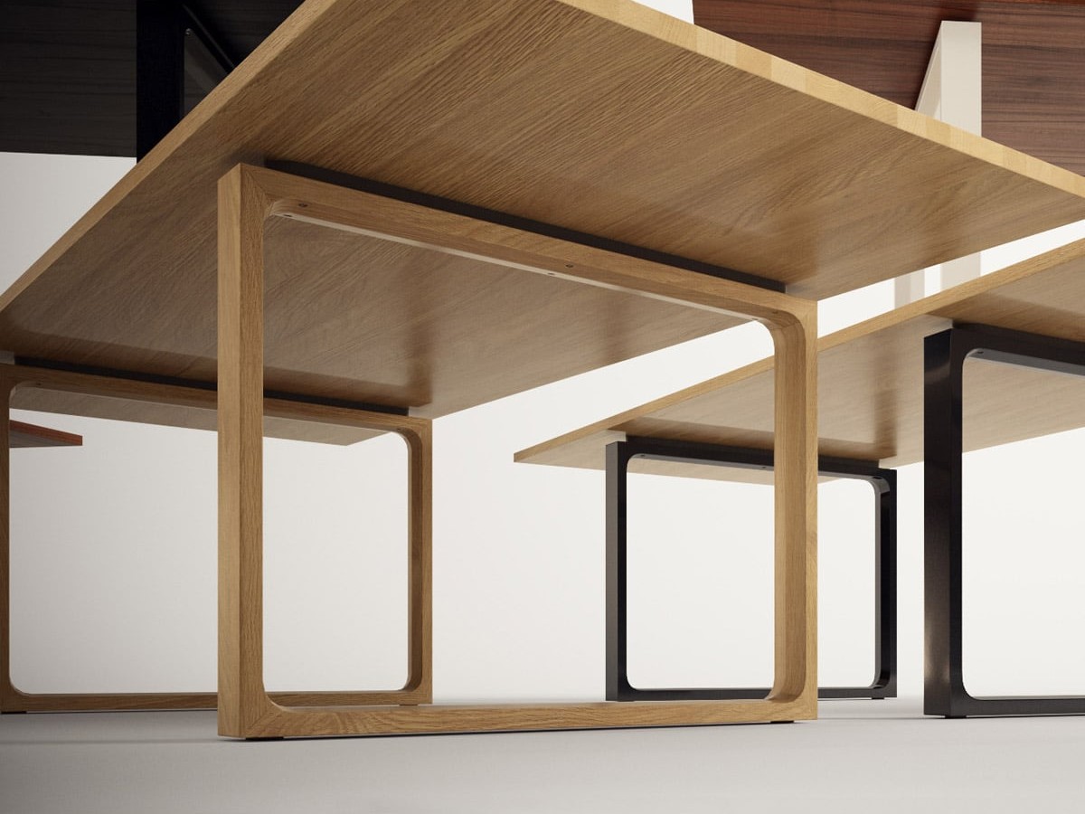 Fritz Hansen Essay Table