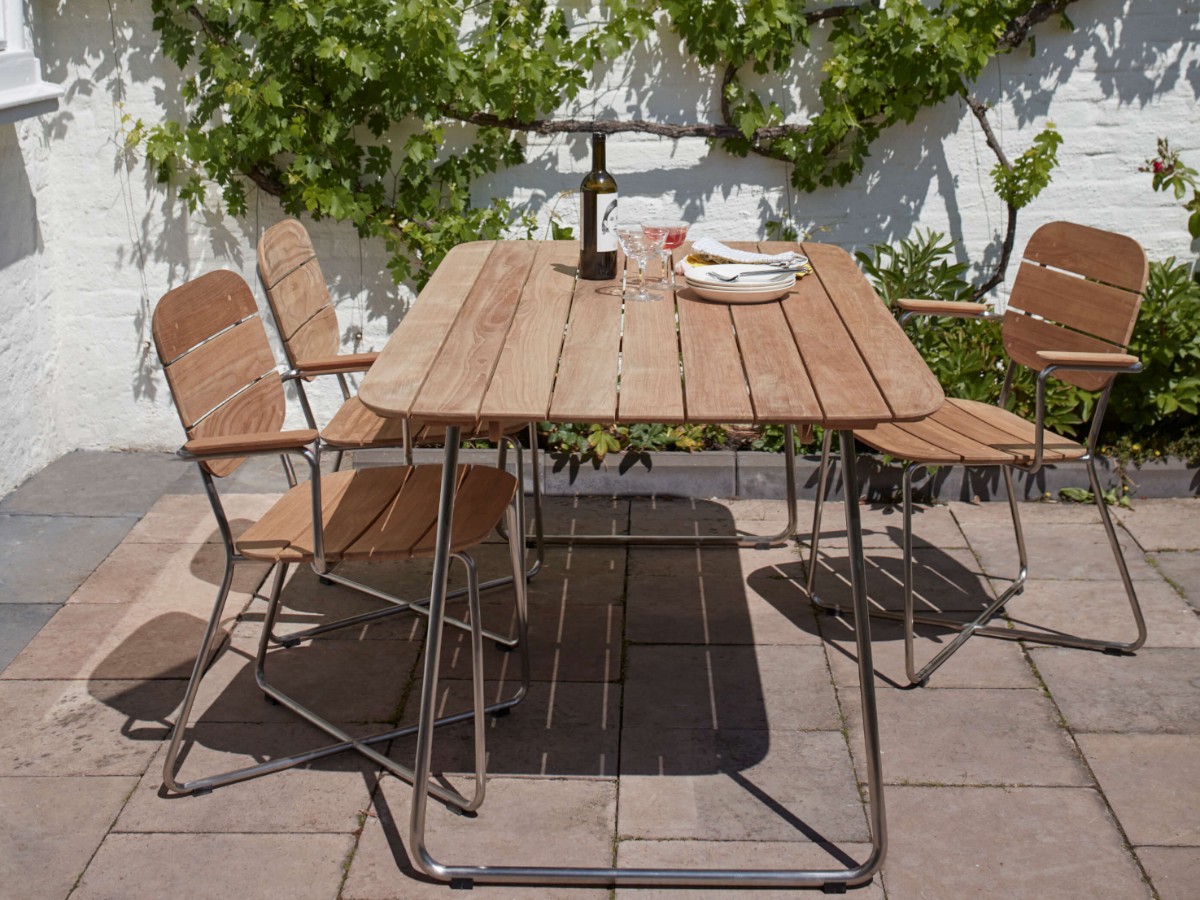 Fritz Hansen Lilium Table