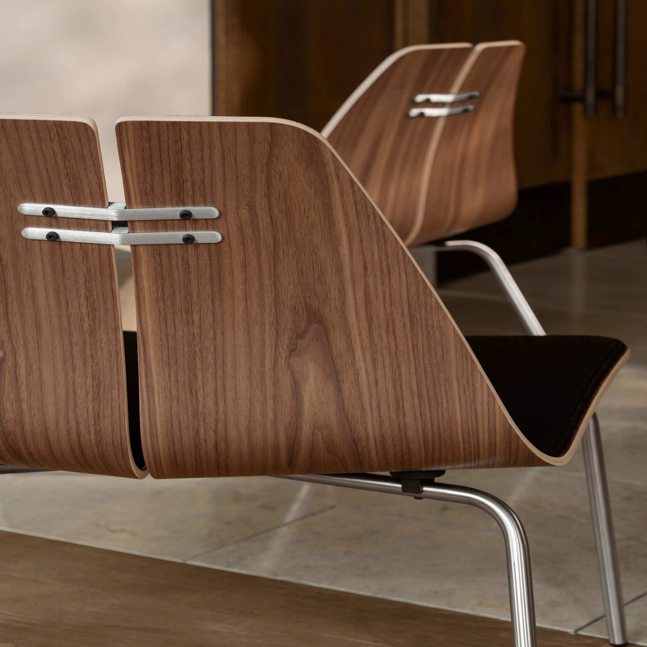 Fritz Hansen Pk23tm Lounge Chair Front Upholstered