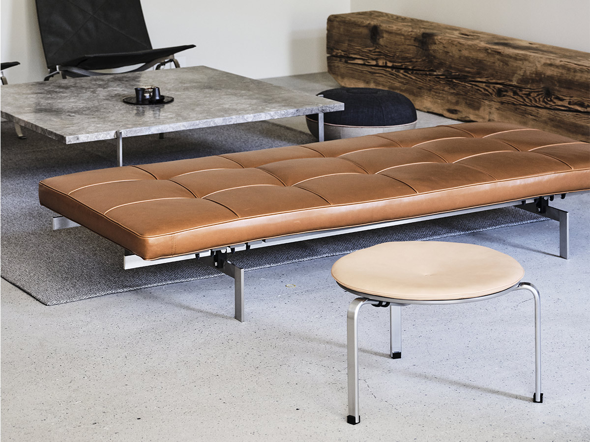 Fritz Hansen Pk33 Stool