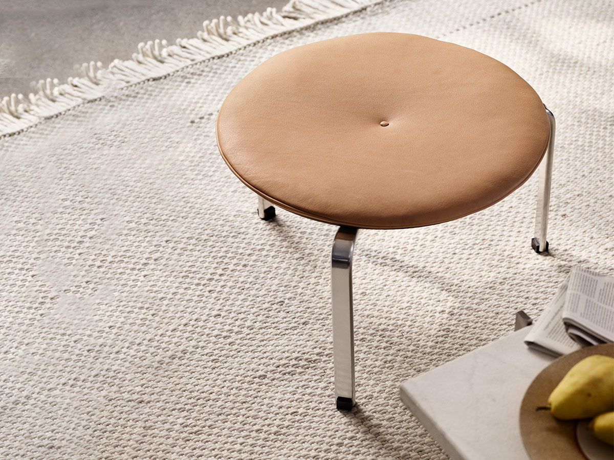Fritz Hansen Pk33 Stool