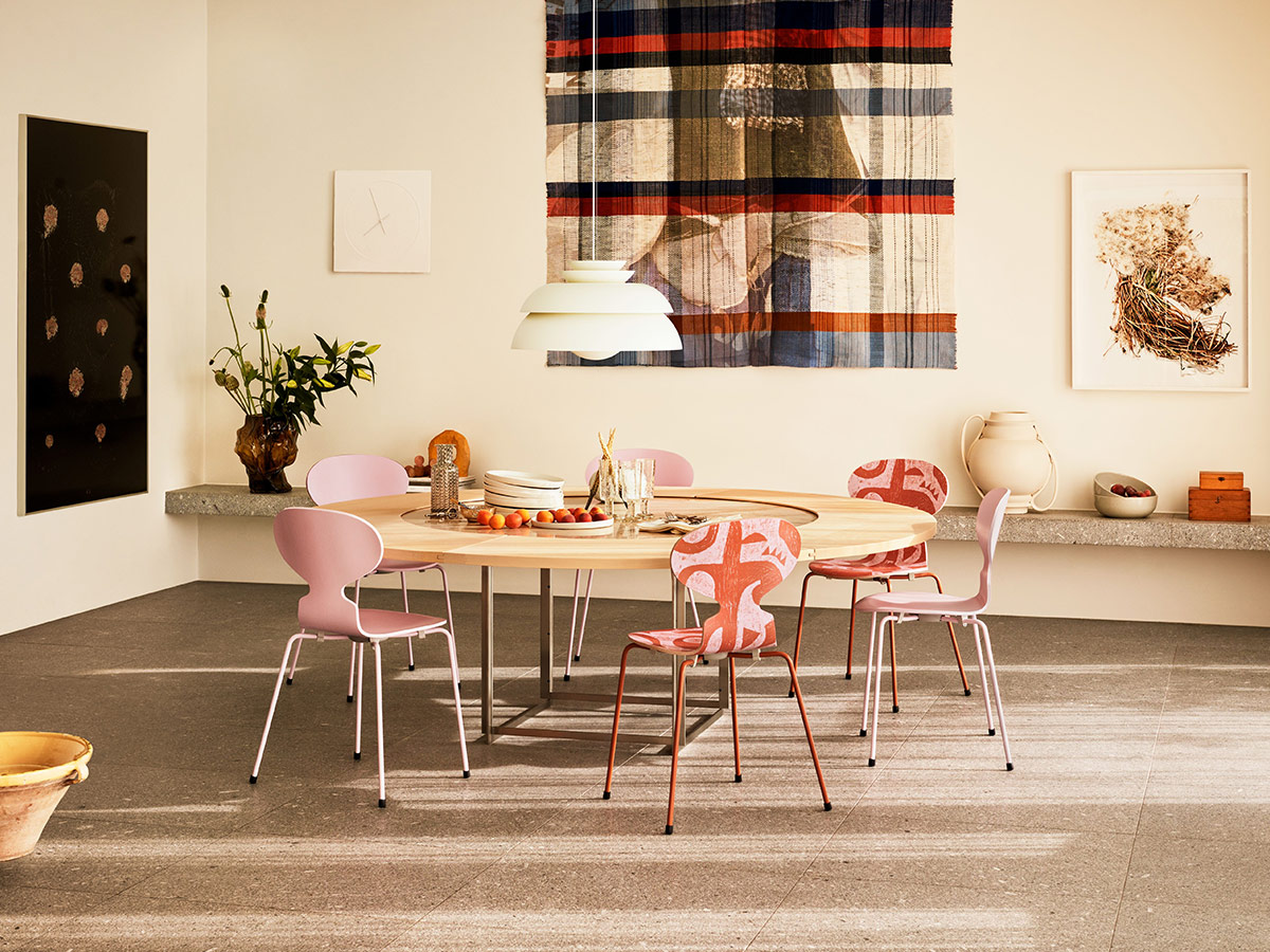 Fritz Hansen Pk54 Table