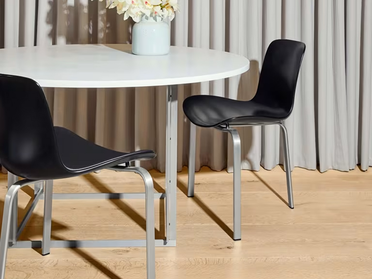 Fritz Hansen Pk8 Chair
