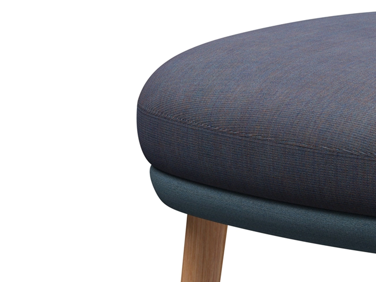 Fritz Hansen Ro Footstool Mood 4102 Canvas 734 Oak