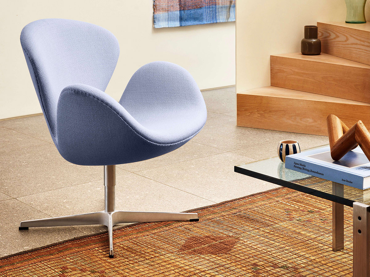 Fritz Hansen Swan Armchair