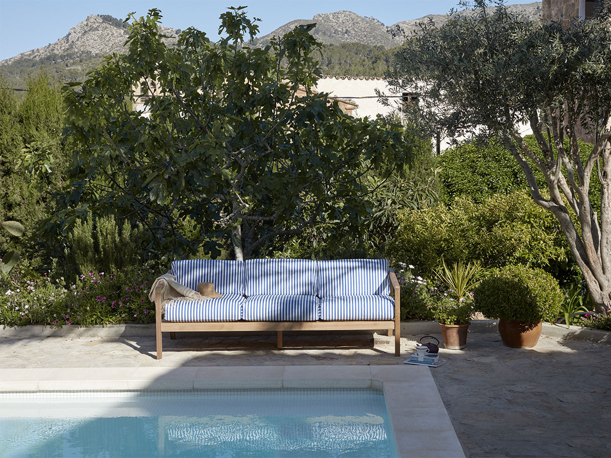 Fritz Hansen Virkelyst Outdoor Sofa
