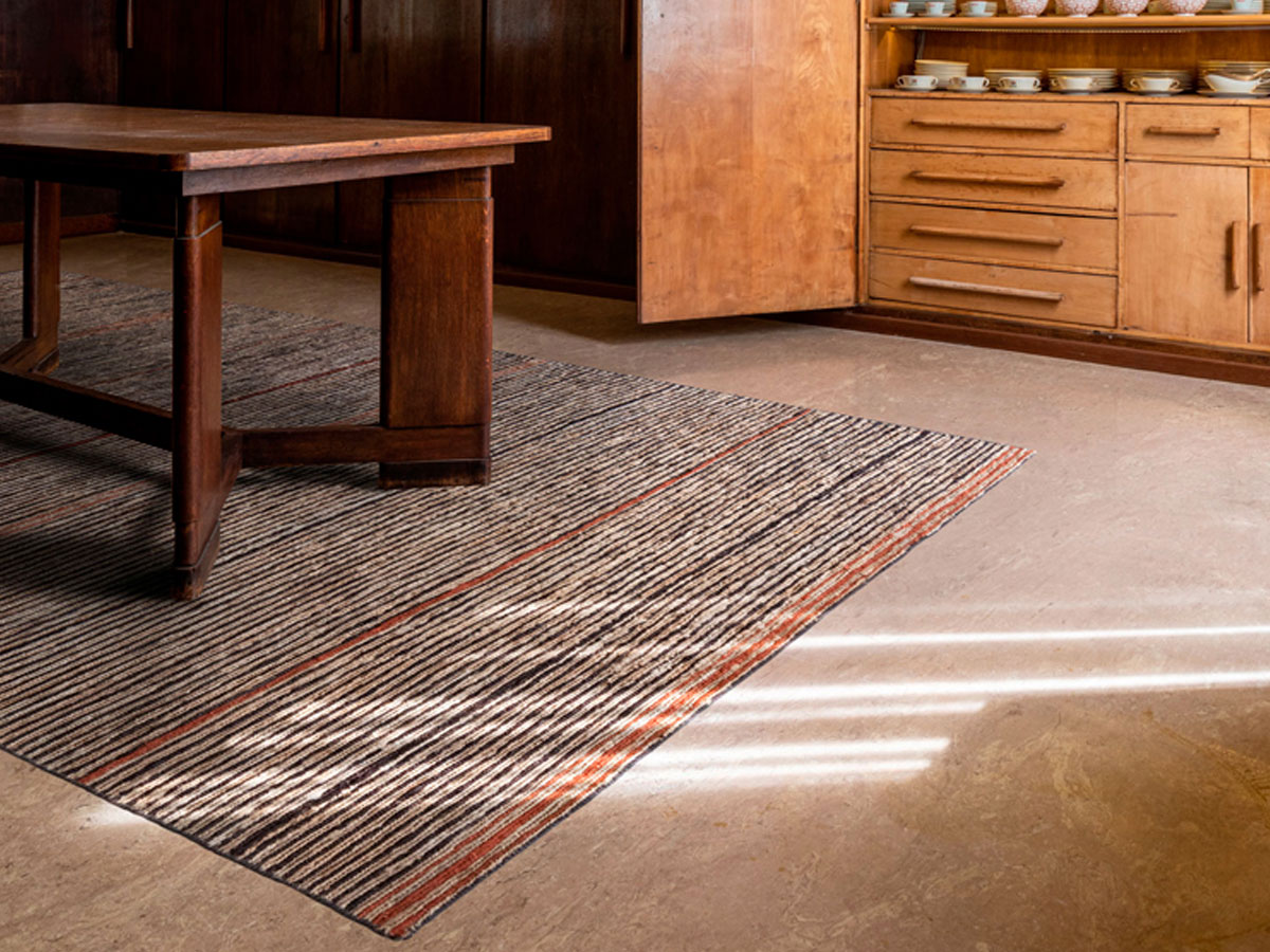 G.T.DESIGN Himalayan Skin Rug Model C