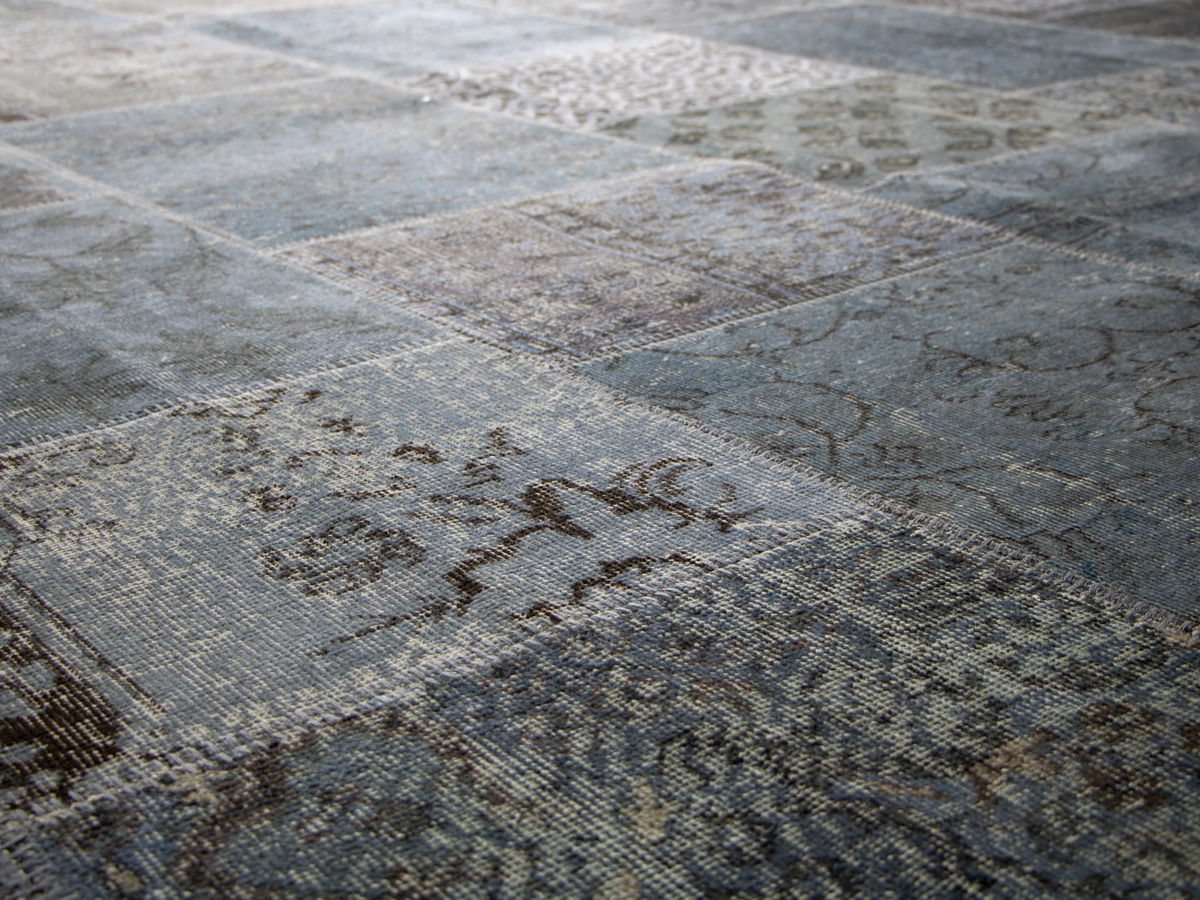 G.T.DESIGN Meatpacking Patchwork Rug Blu