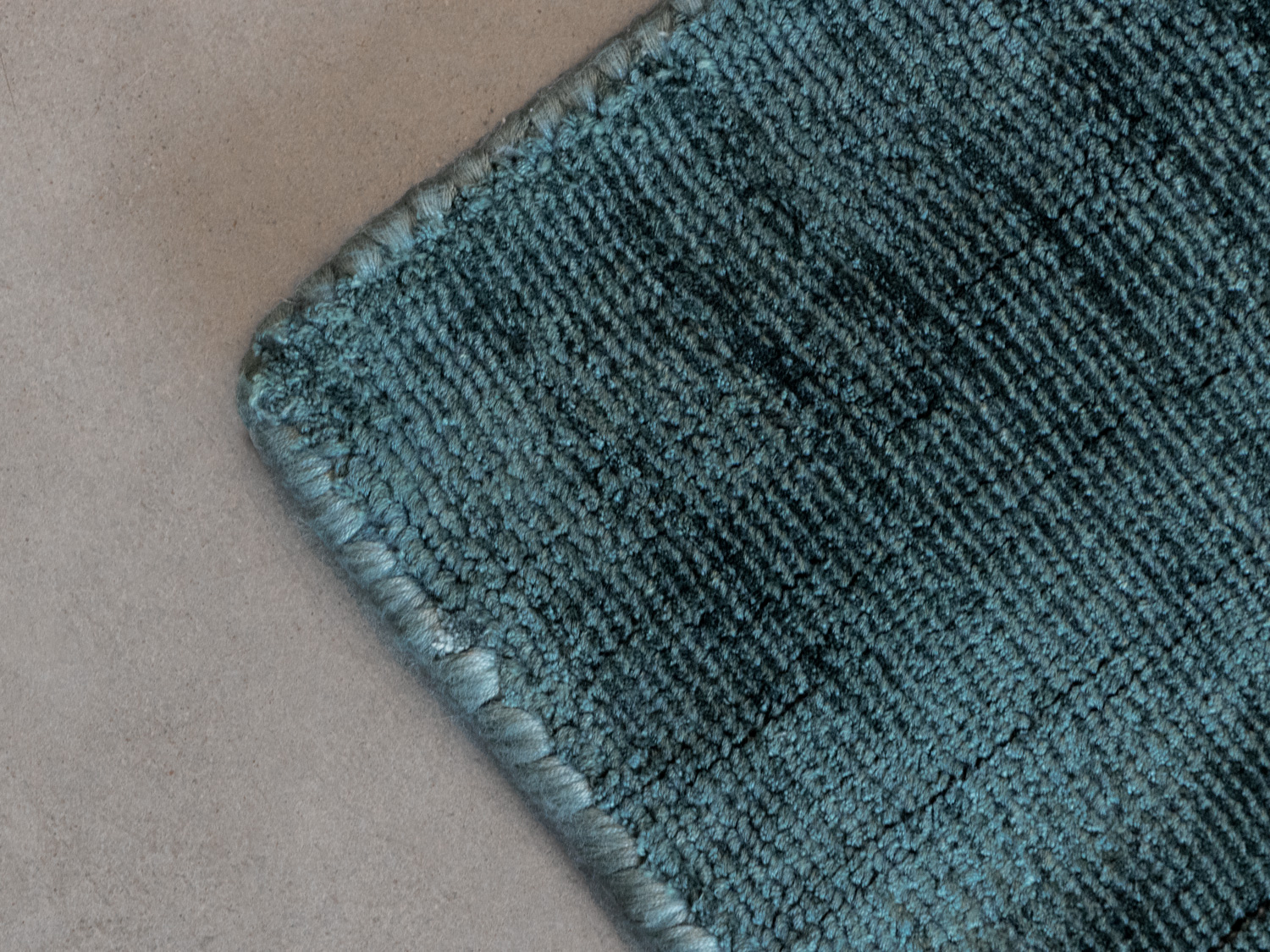 G.T.DESIGN Stripes Party Rug Acque Platino