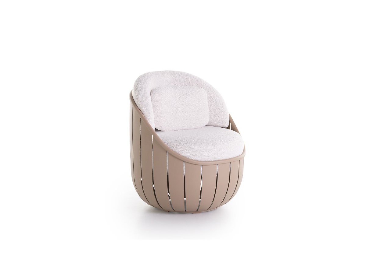 GandiaBlasco Arena Club Chair