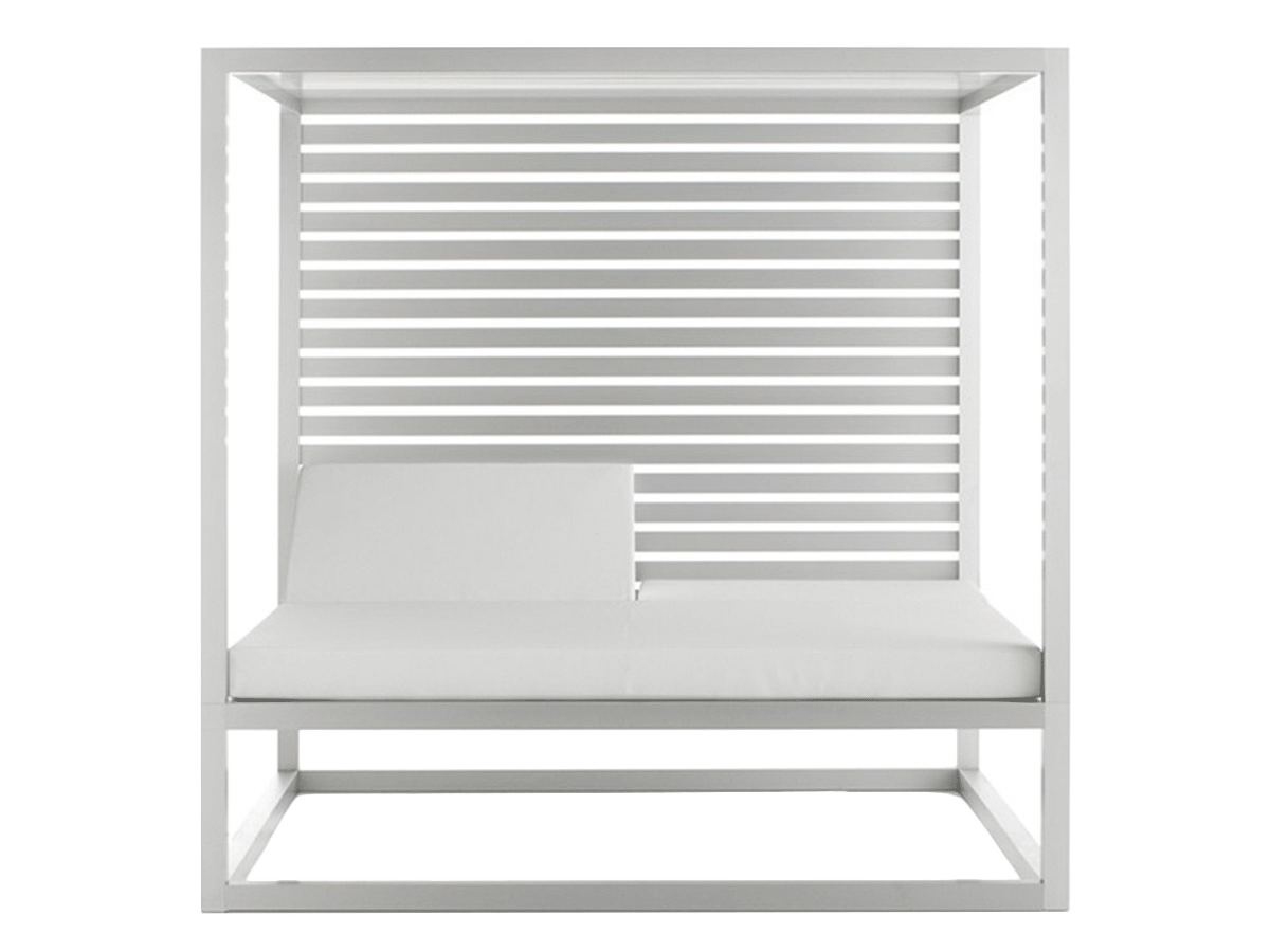 GandiaBlasco Daybed Elevated Fixed Slats