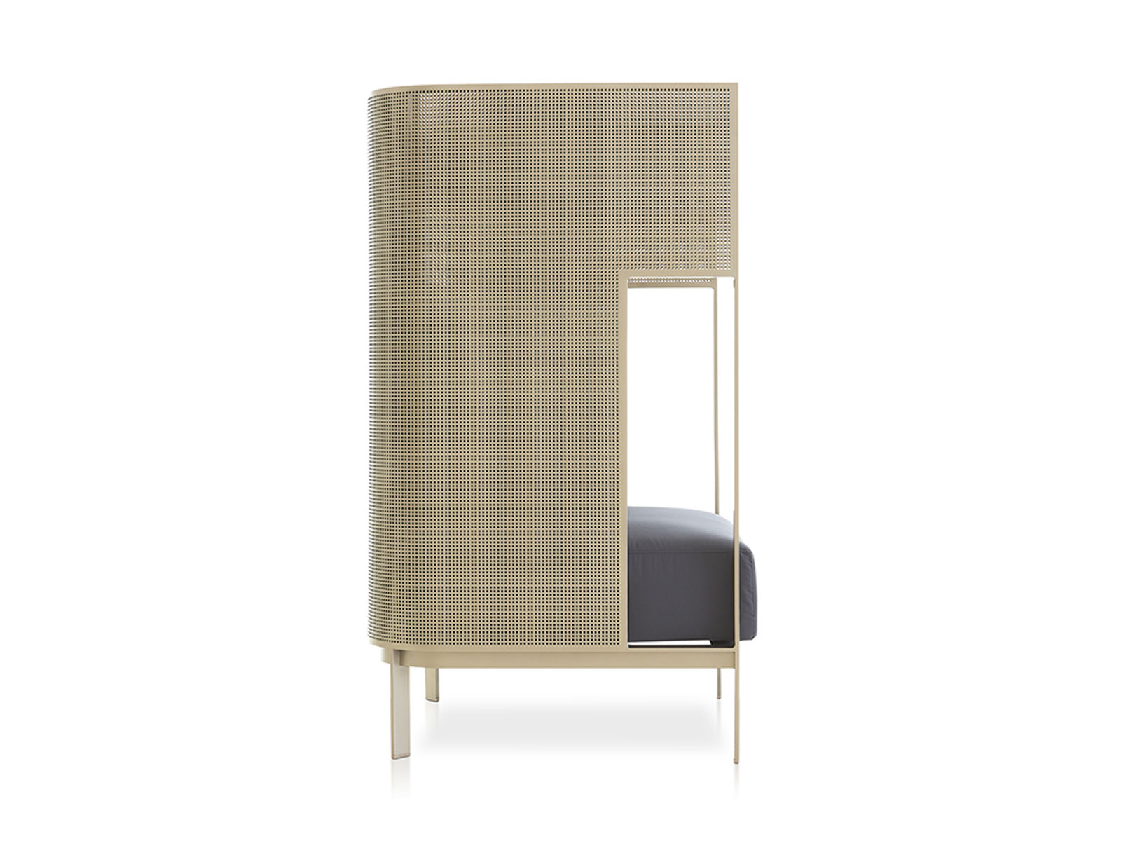 GandiaBlasco Solanas Cocoon Lounge Chair
