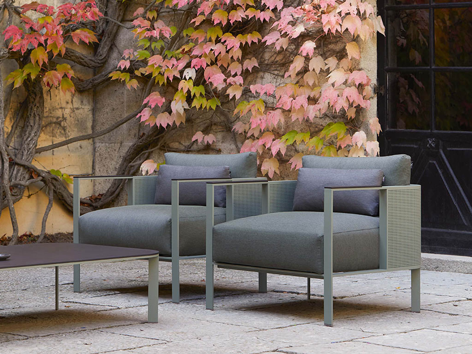 GandiaBlasco Solanas Lounge Chair
