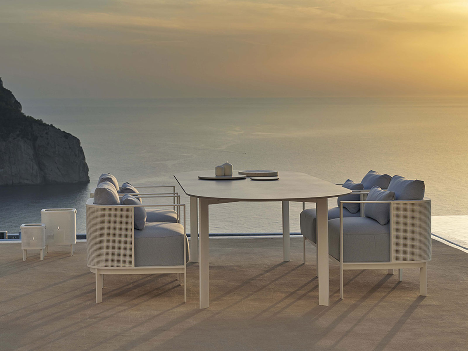 GandiaBlasco Solanas Dining Club Armchair